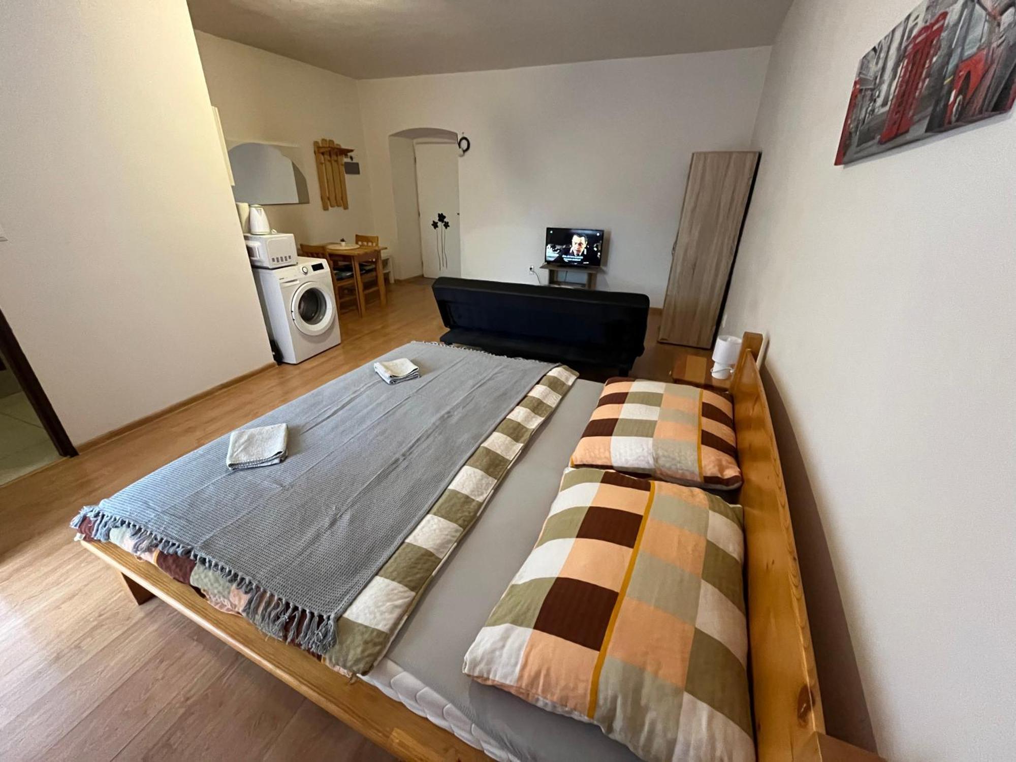 Apartman Centrum 반스카비스트리카 외부 사진